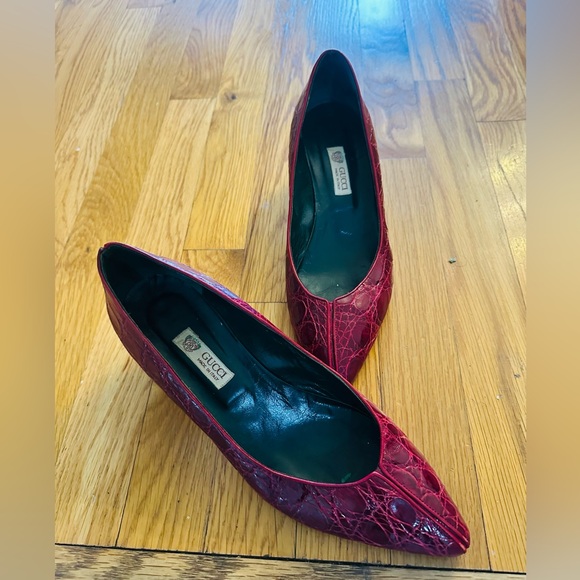 Gucci red Croc-Embossed Heels - Picture 5 of 6